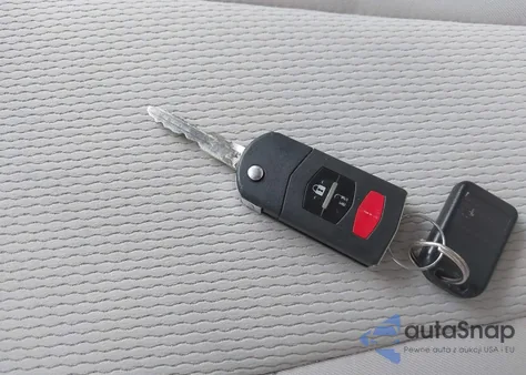 2013 Mazda 5 z USA, uszkodzony, nr VIN JM1CW2CL8D0149999